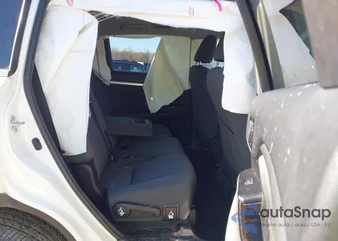 2018 Toyota Highlander Le z USA, uszkodzony, nr VIN 5TDZARFH3JS038312